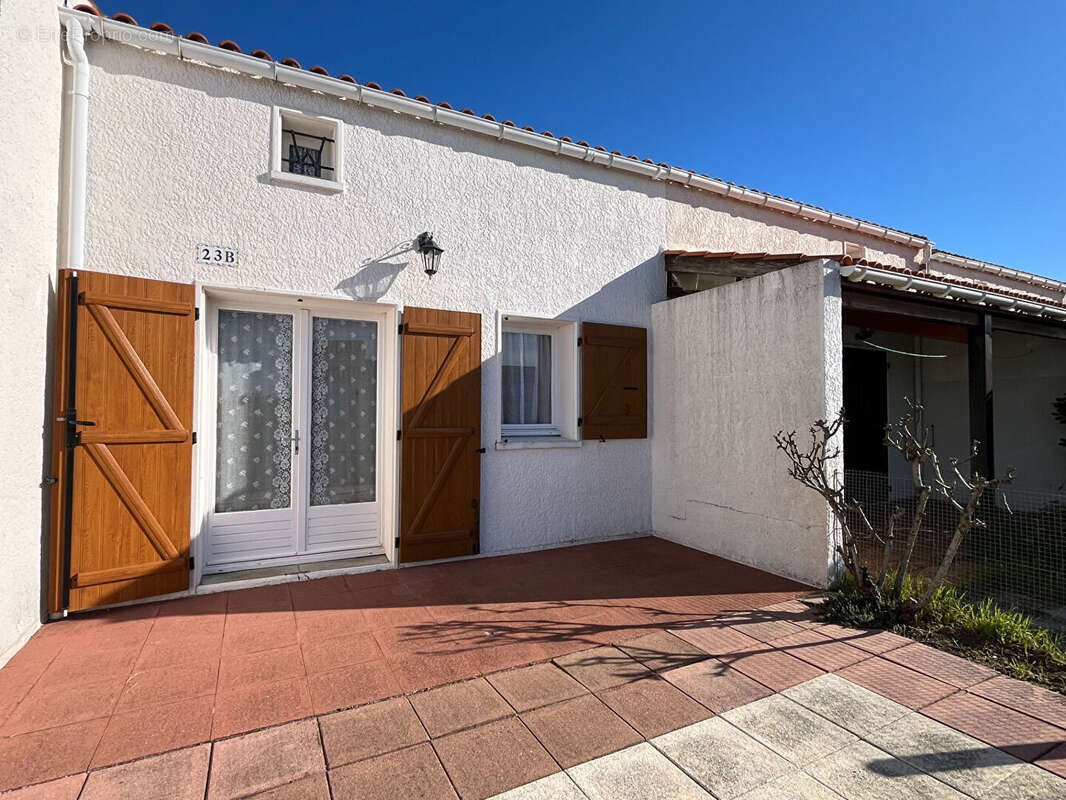 Maison à LA BREE-LES-BAINS