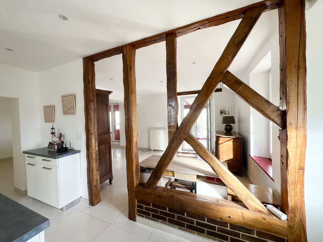 Maison à LOUAN-VILLEGRUIS-FONTAINE