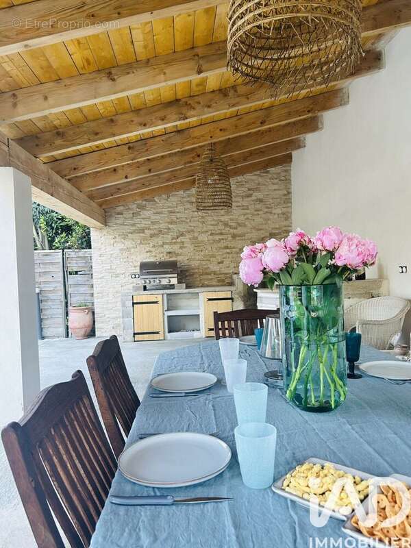 Maison 177 m² à Le Pontet  - photo 6