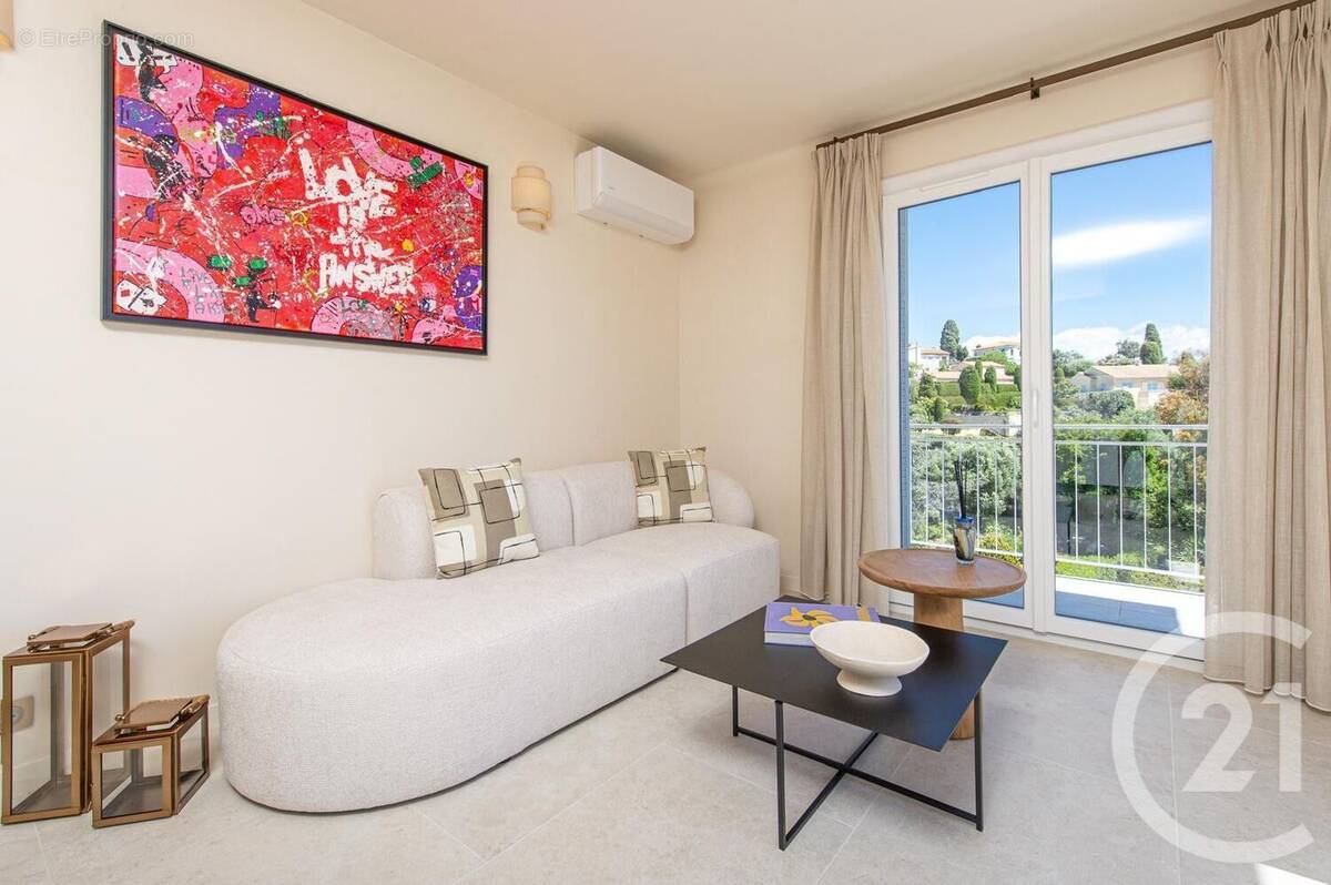 Appartement à ROQUEBRUNE-CAP-MARTIN