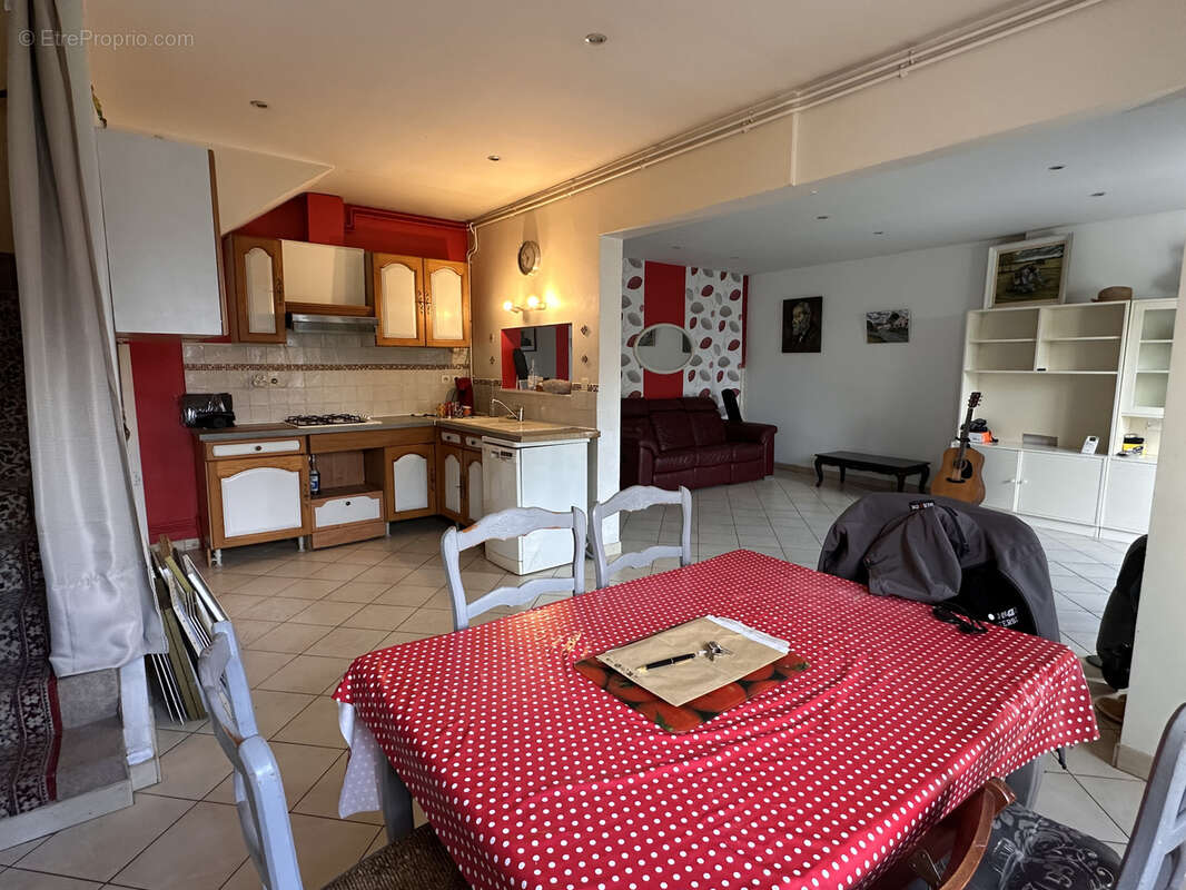 Maison à STAINS