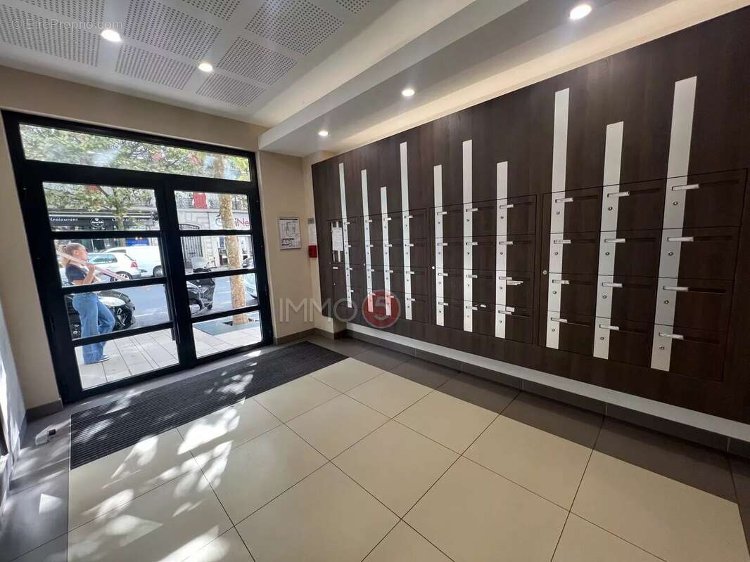 Commerce à LE RAINCY