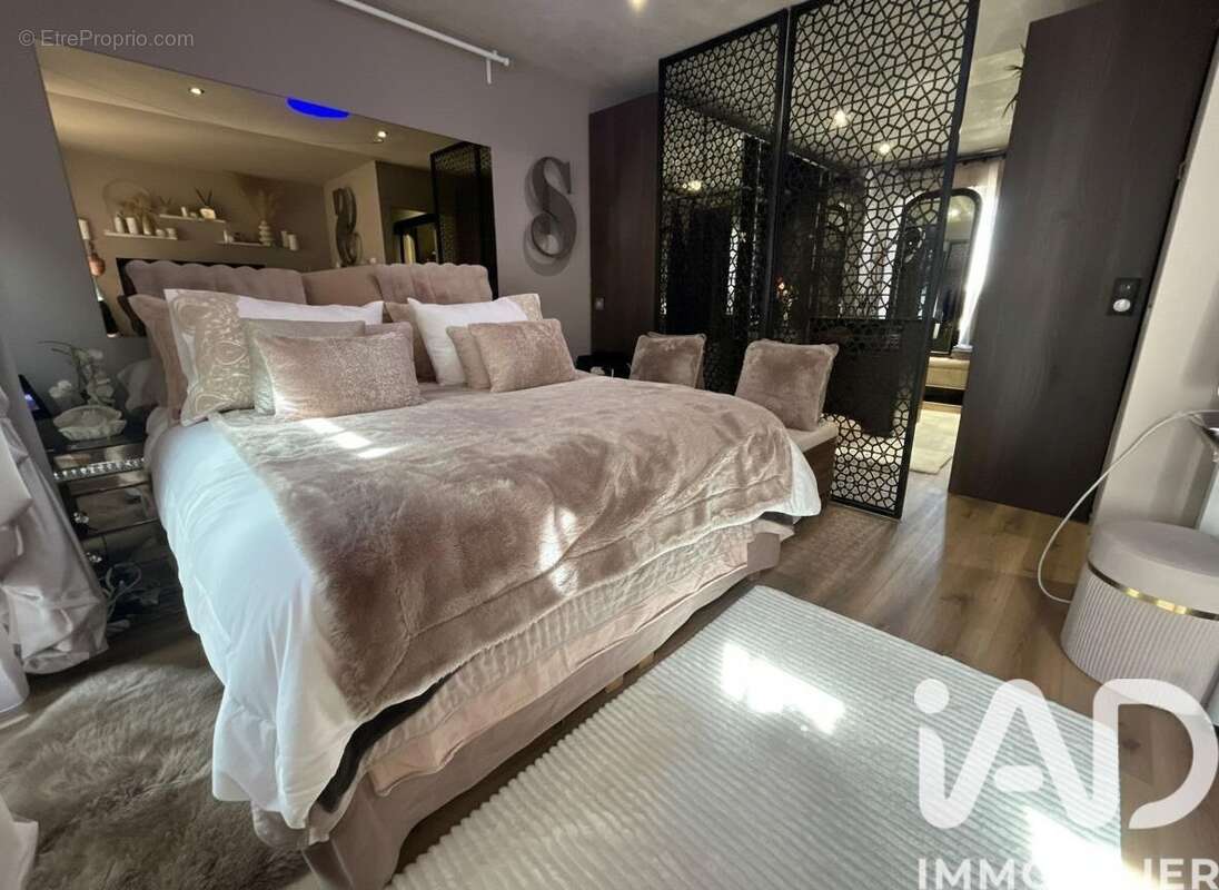 Maison 200 m² à Nerville-La-Foret  - photo 9