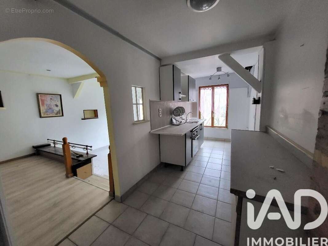 Photo 8 - Maison à MONTEREAU-FAULT-YONNE