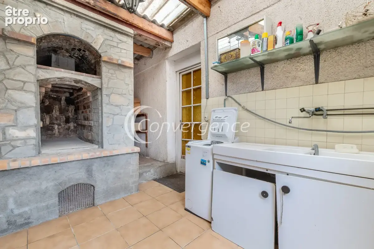 A rénover, maison de ville avec 4 chambres et garage - photo 9