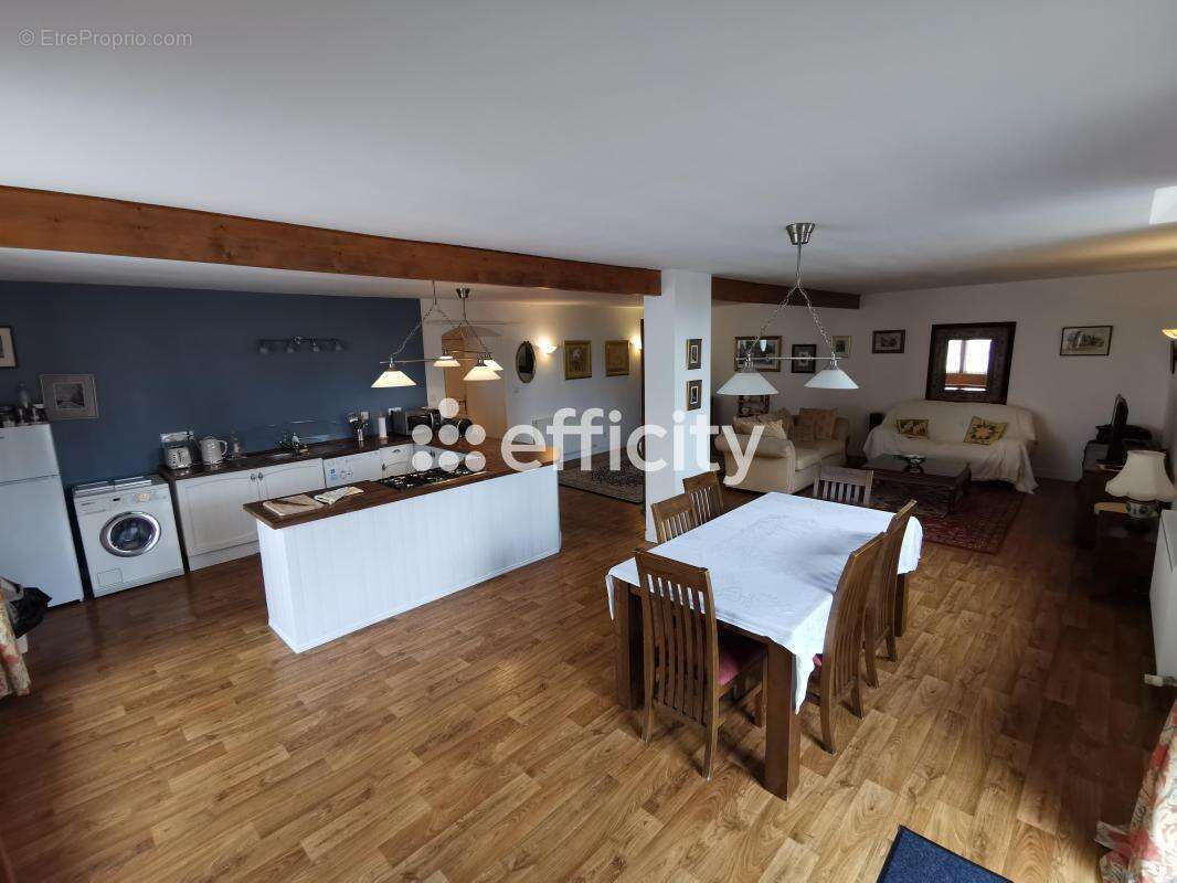 Maison 240 m² à Saint-Sever-Calvados  - photo 10