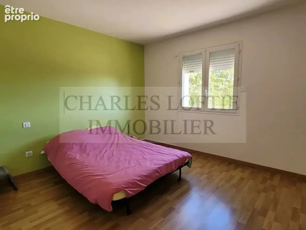 Belle maison familiale aux abords de Cahors sur terrain de 7500 m² - photo 10