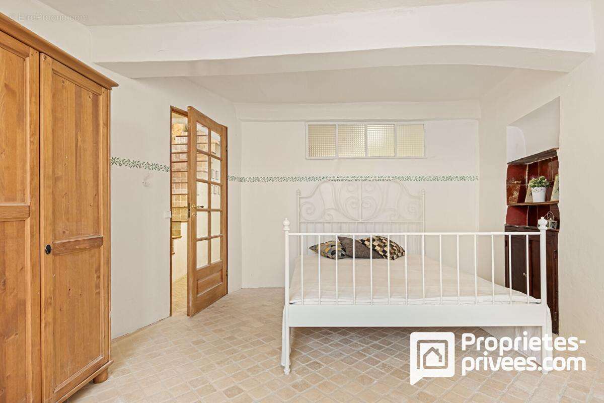 Maison à MONTAUROUX