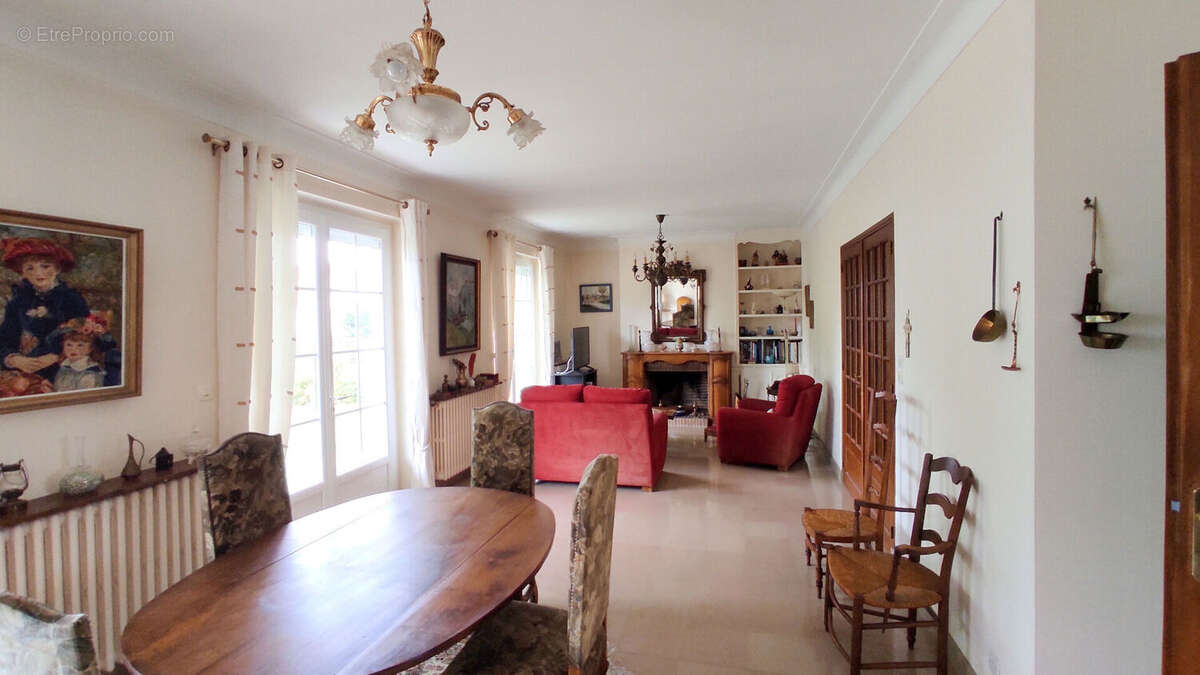 Maison à CHATELLERAULT