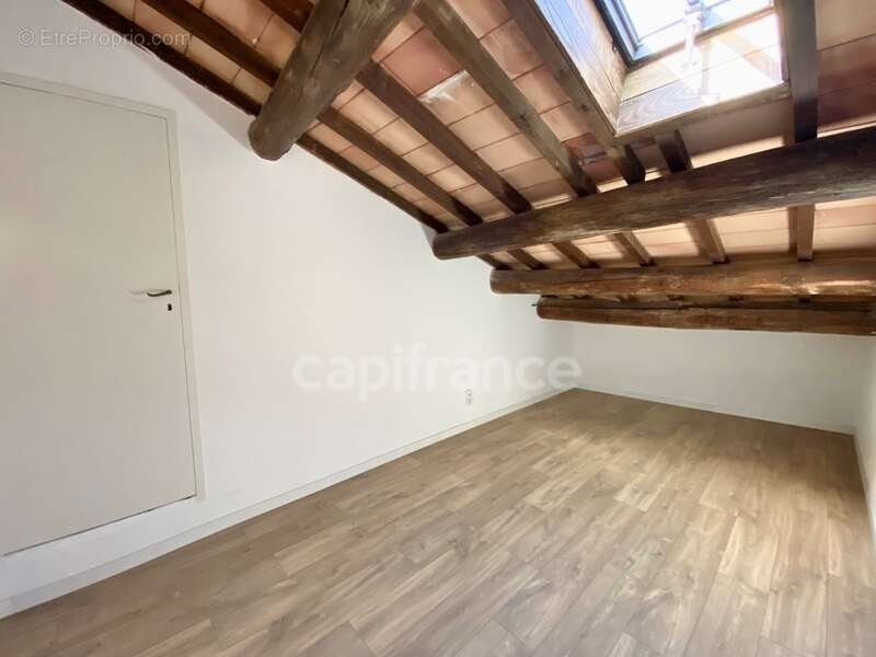 Appartement à UZES