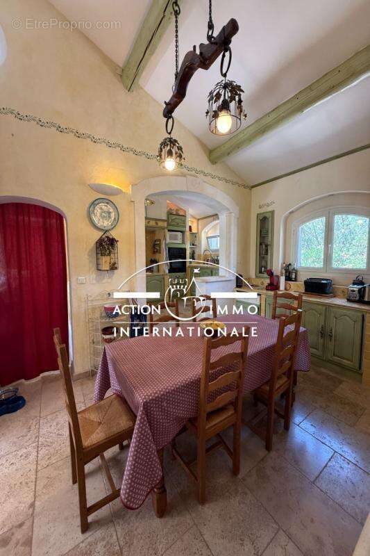 vente maison 8 Pièce(s) - photo 5