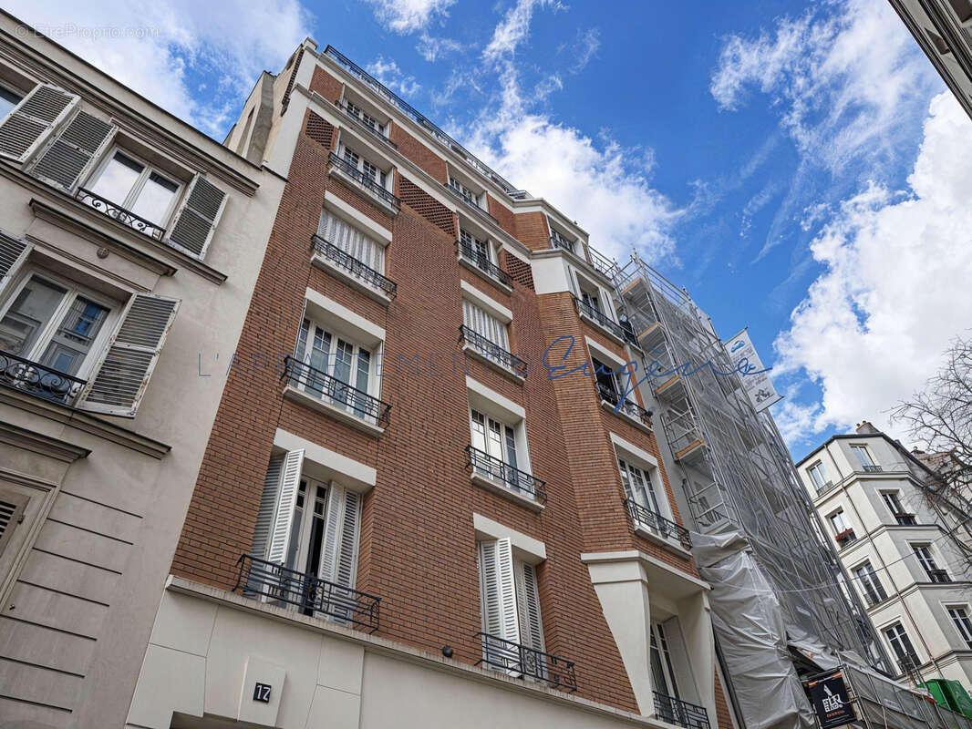 Appartement à PARIS-18E