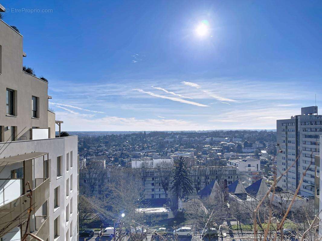 Appartement à BAGNEUX