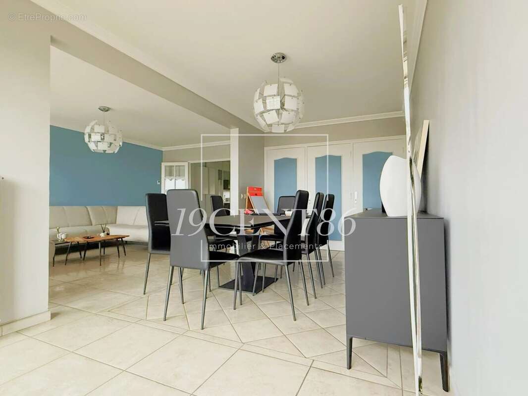 Appartement à LYON-8E