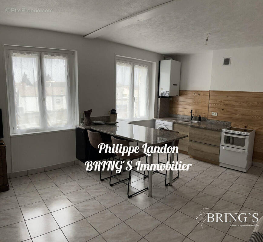 Appartement à SAINT-JUST-MALMONT