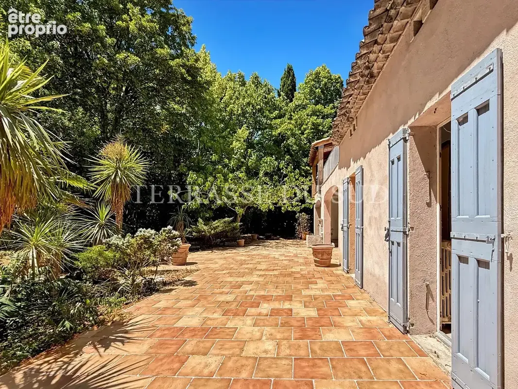 Vente Maison 10 Pièces de 229 m2 sur Parcelle de 2 558 m2 avec Terrasses, Piscine, Garages, au Calme Absolu - Puyricard - Aix en - photo 44