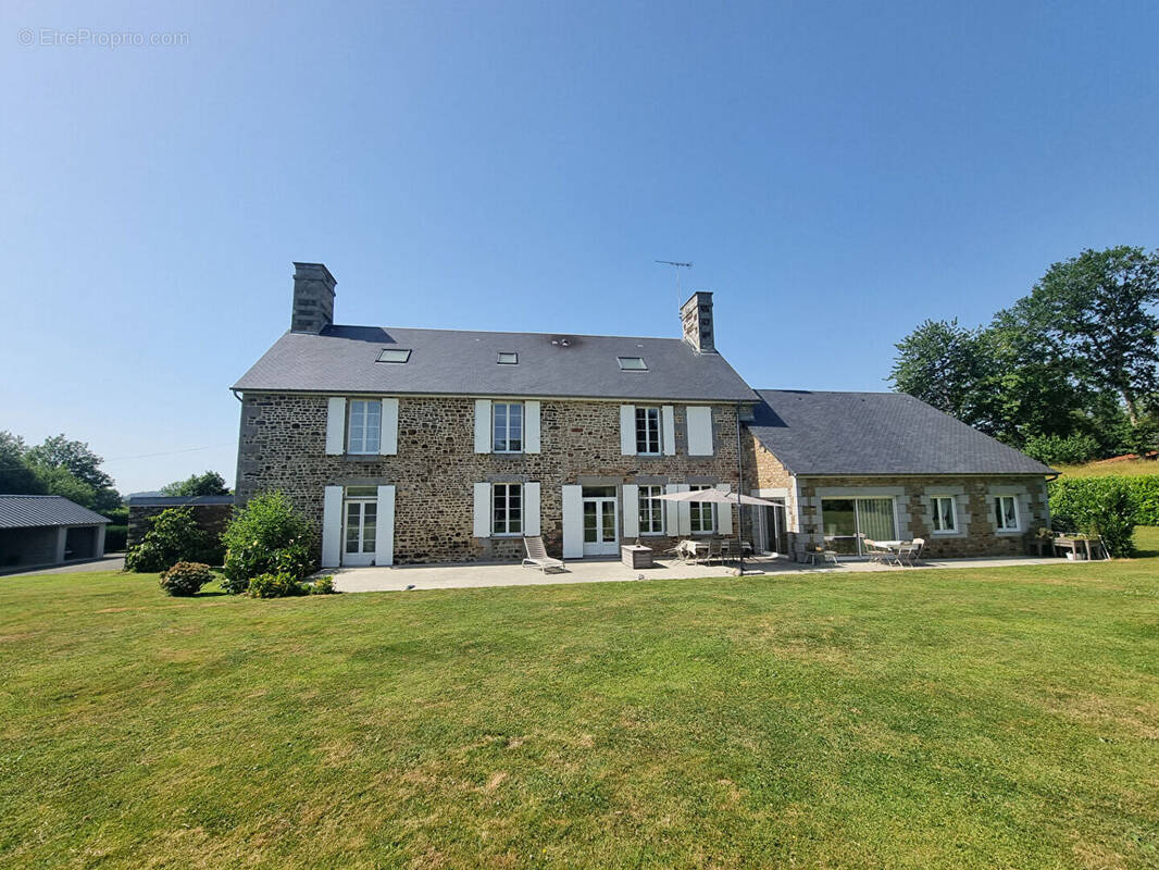 Maison à ISIGNY-LE-BUAT