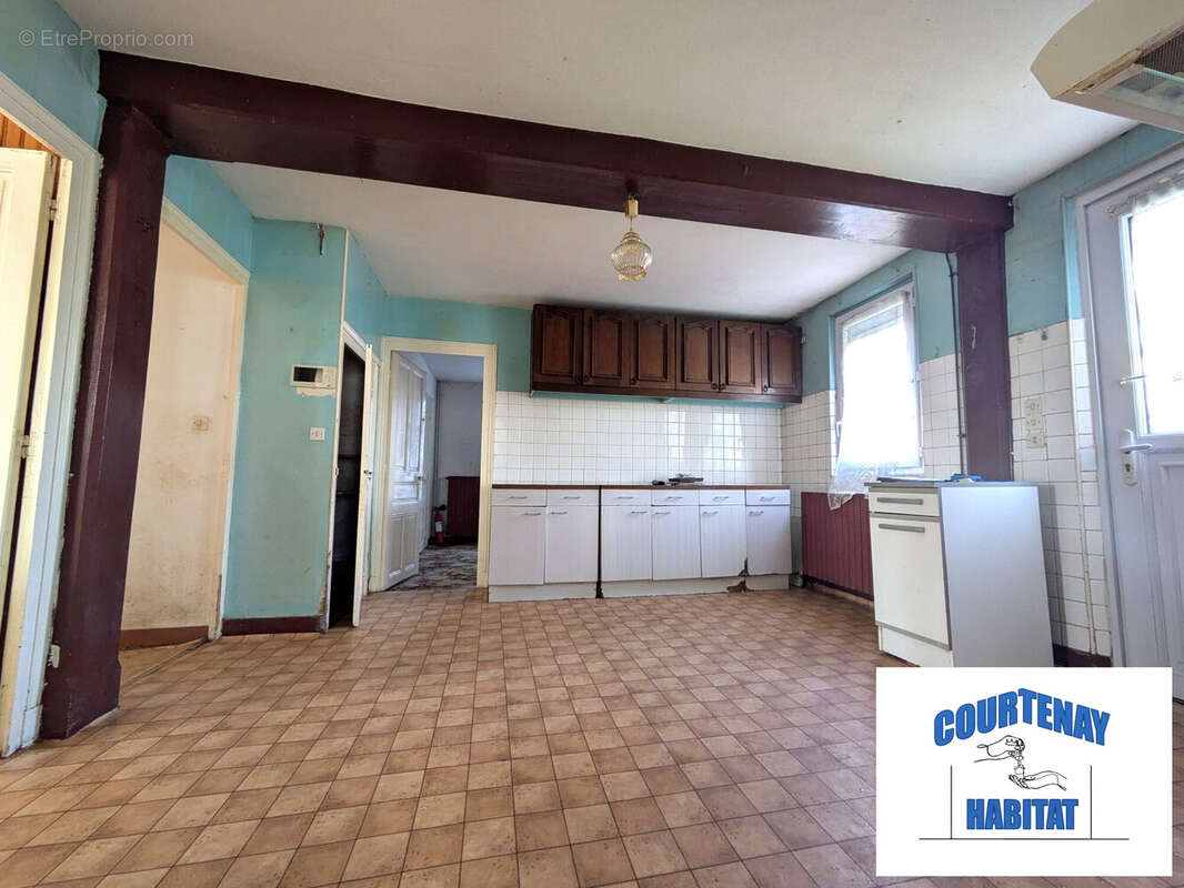 photo grand angle - Maison à COURTENAY