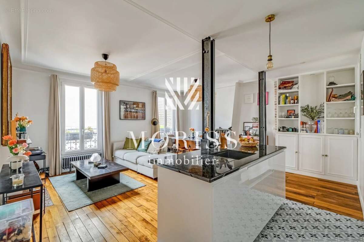 Appartement à PARIS-17E