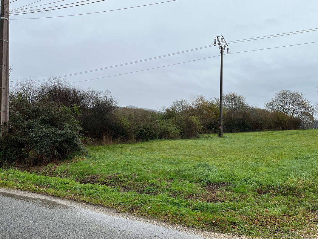 Terrain à MAZERES-SUR-SALAT