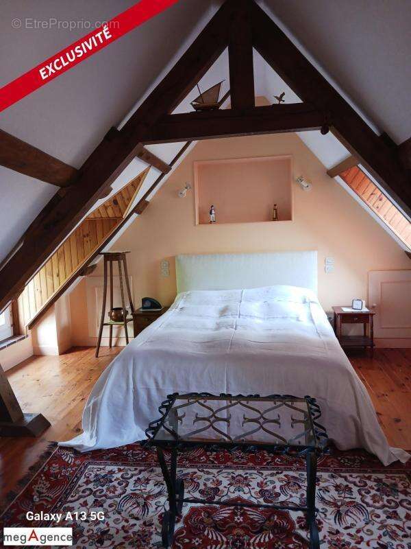Maison à SAINT-VICTOR-DE-RENO