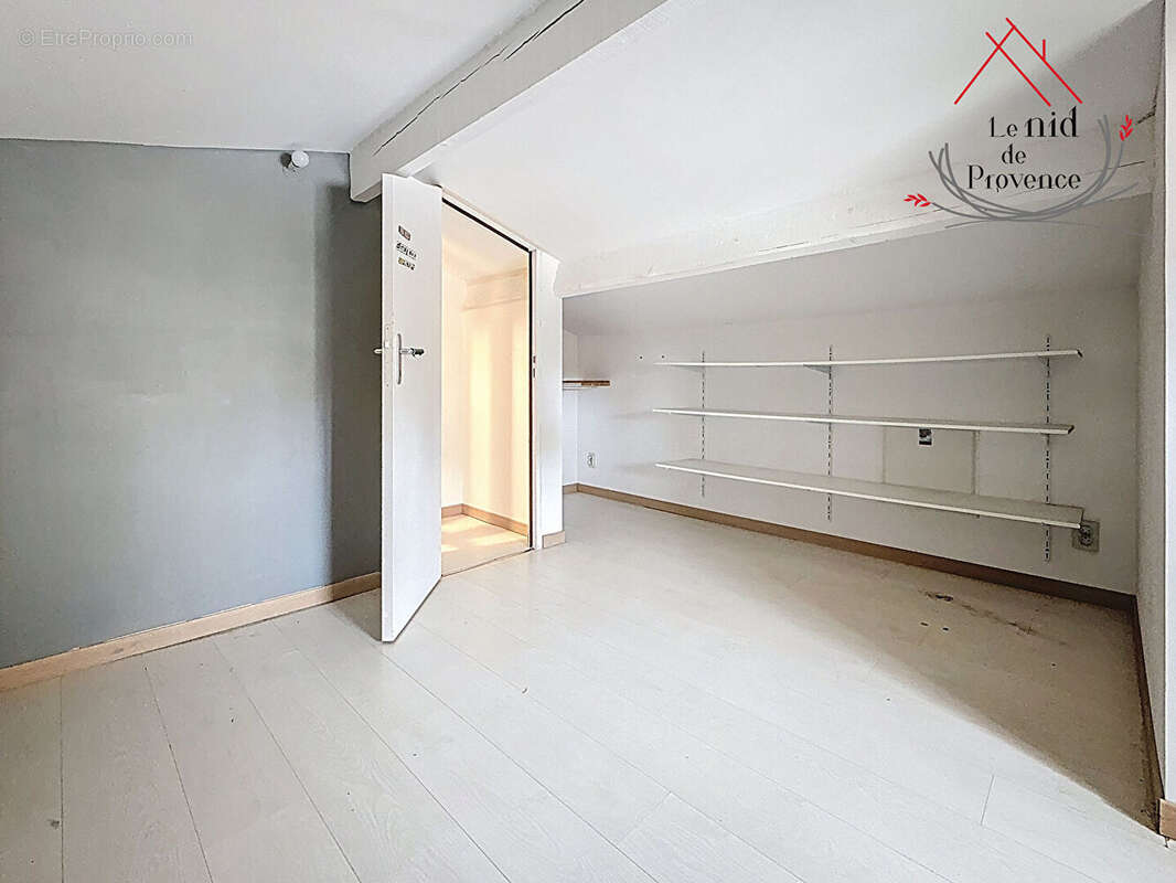 Maison à PERNES-LES-FONTAINES