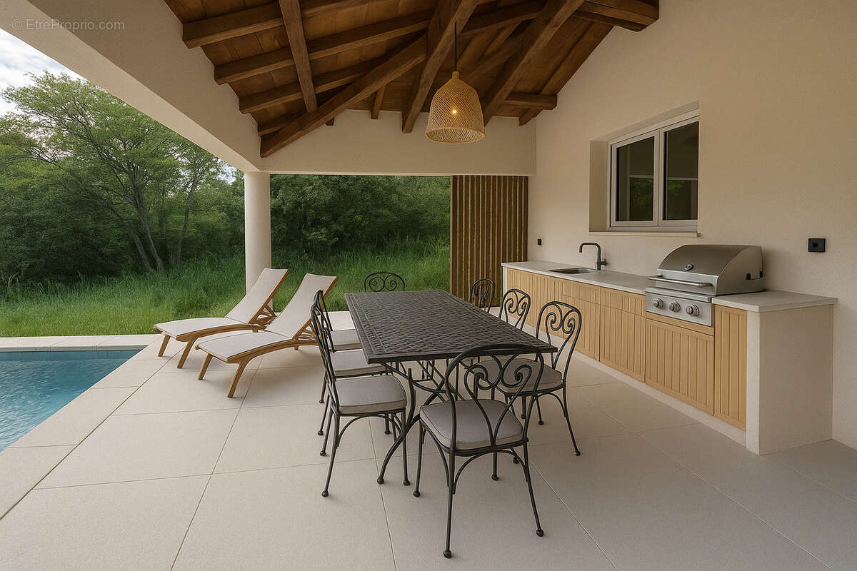 Maison à SAINT-CLEMENT-DE-RIVIERE