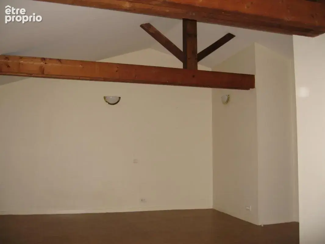 Appartement 8 pièces / 120 m² / 267 800 EUR / MONTAIGU - photo 3