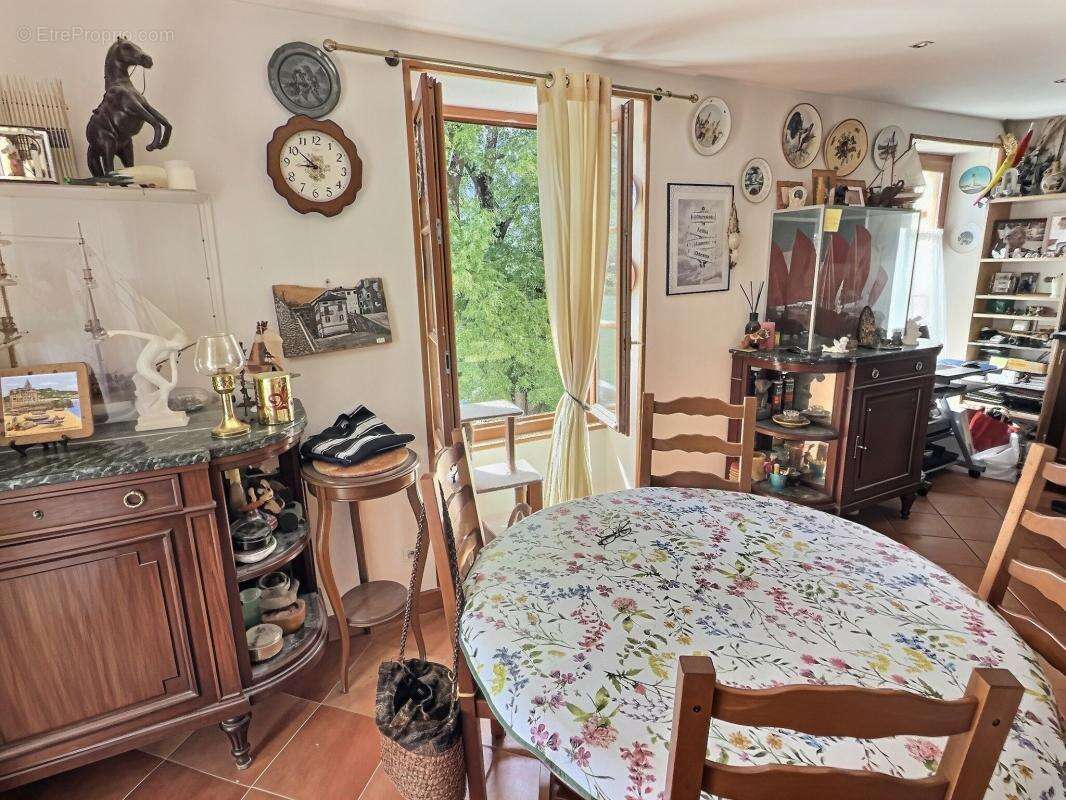 Découvrez cette opportunité d’acheter 2 appartements et d’en louer 1 - photo 4