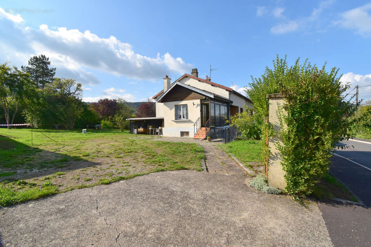 Maison à DOMGERMAIN