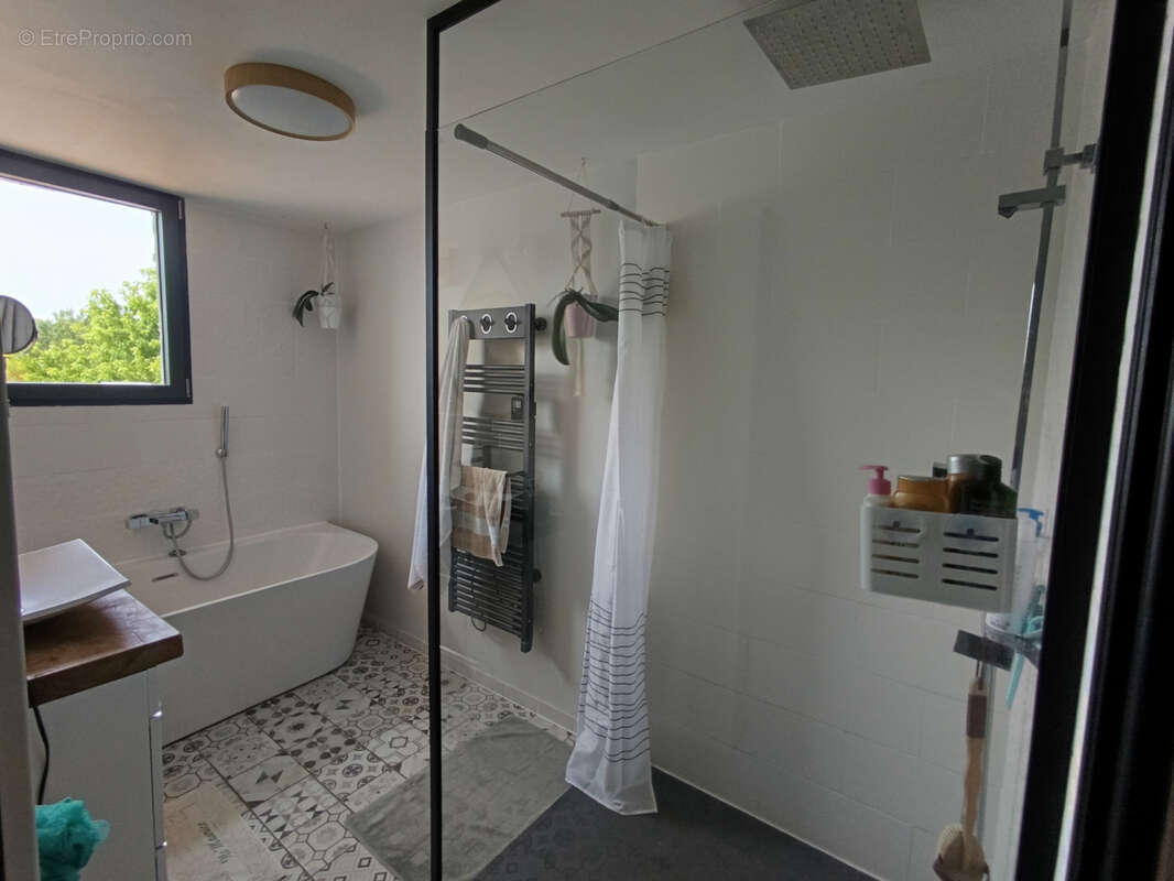 Maison à CHENAC-SAINT-SEURIN-D&#039;UZET