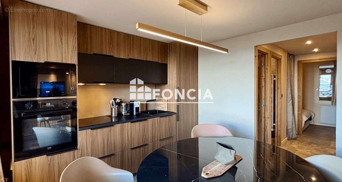 Appartement à LES ALLUES