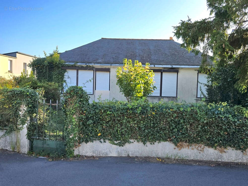 Maison à SAINTE-LUCE-SUR-LOIRE