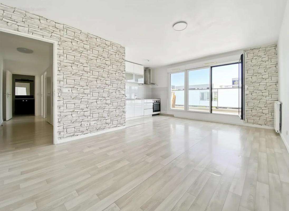 Appartement à SAINT-CYR-L'ECOLE