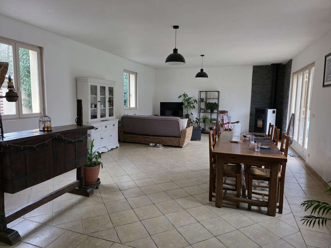 Maison à CHAMBEUGLE