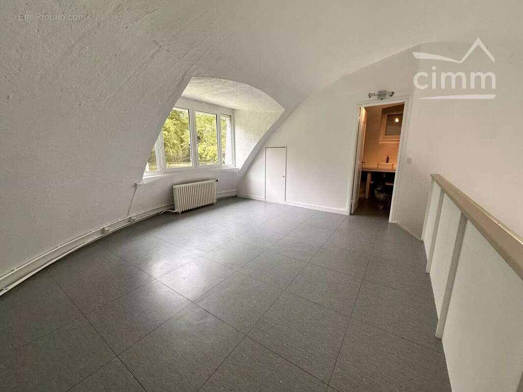 Maison à CONGIS-SUR-THEROUANNE