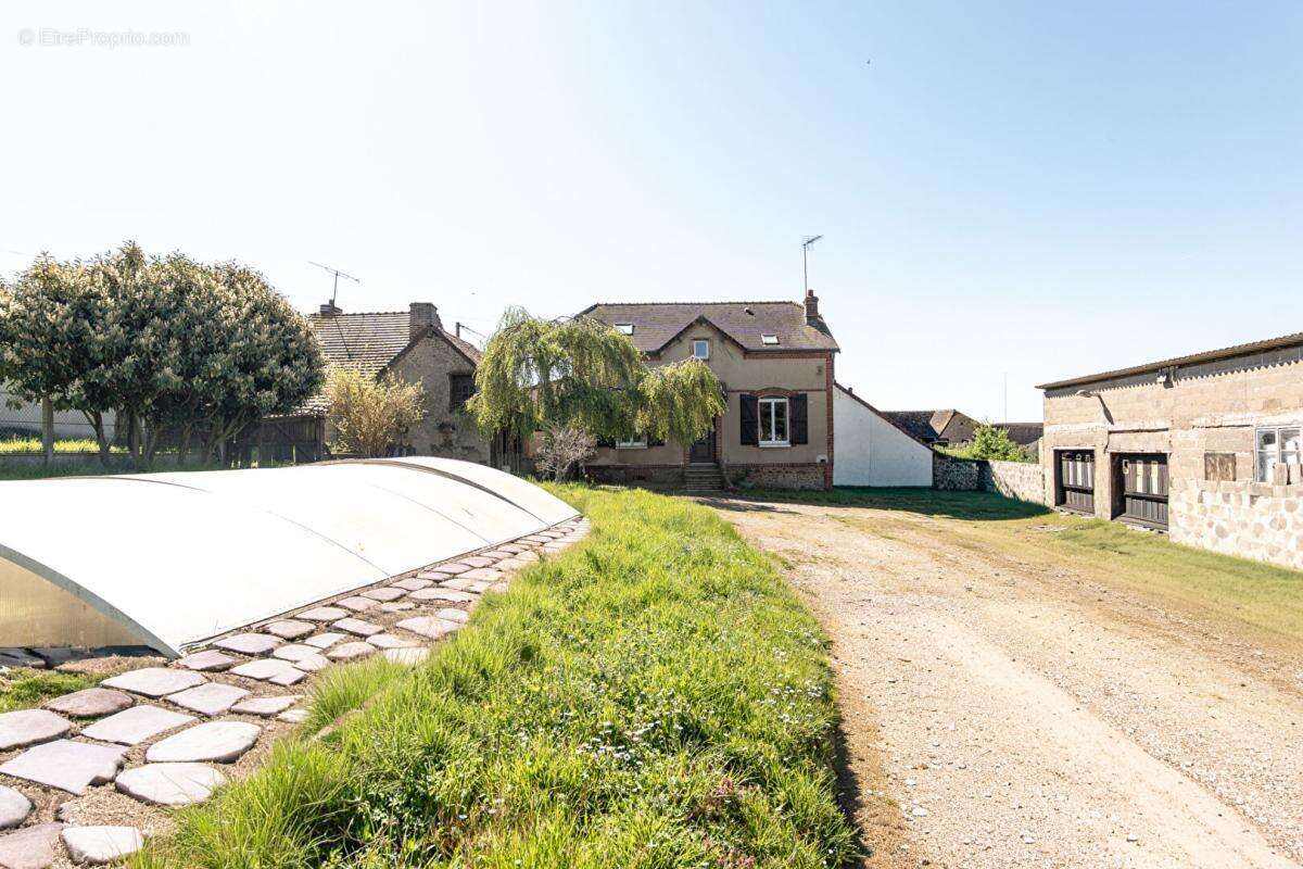 Maison à MOREE