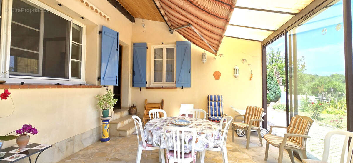 Maison à FIGANIERES