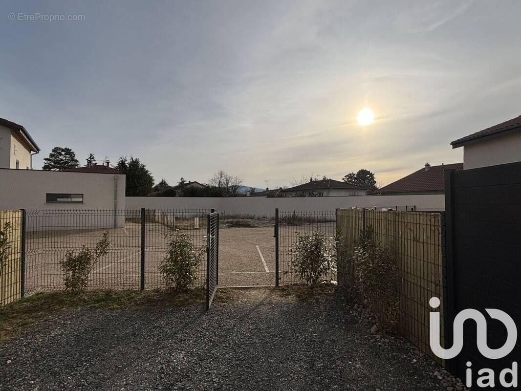 Photo 1 - Appartement à LENTILLY