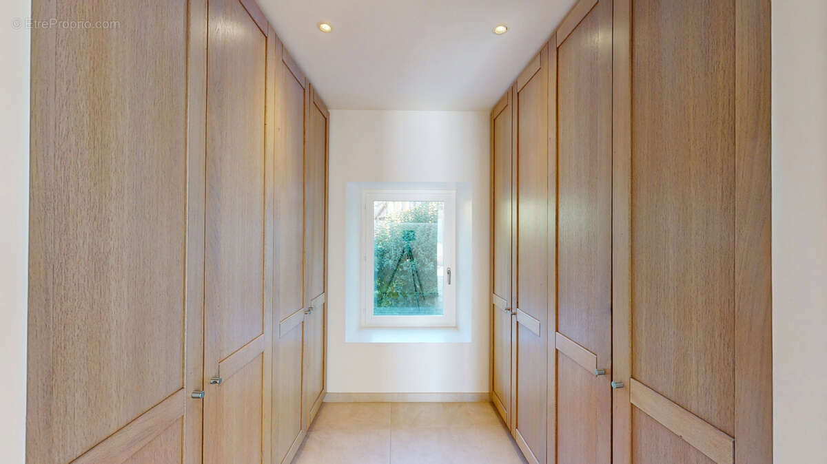 Appartement à CRANVES-SALES