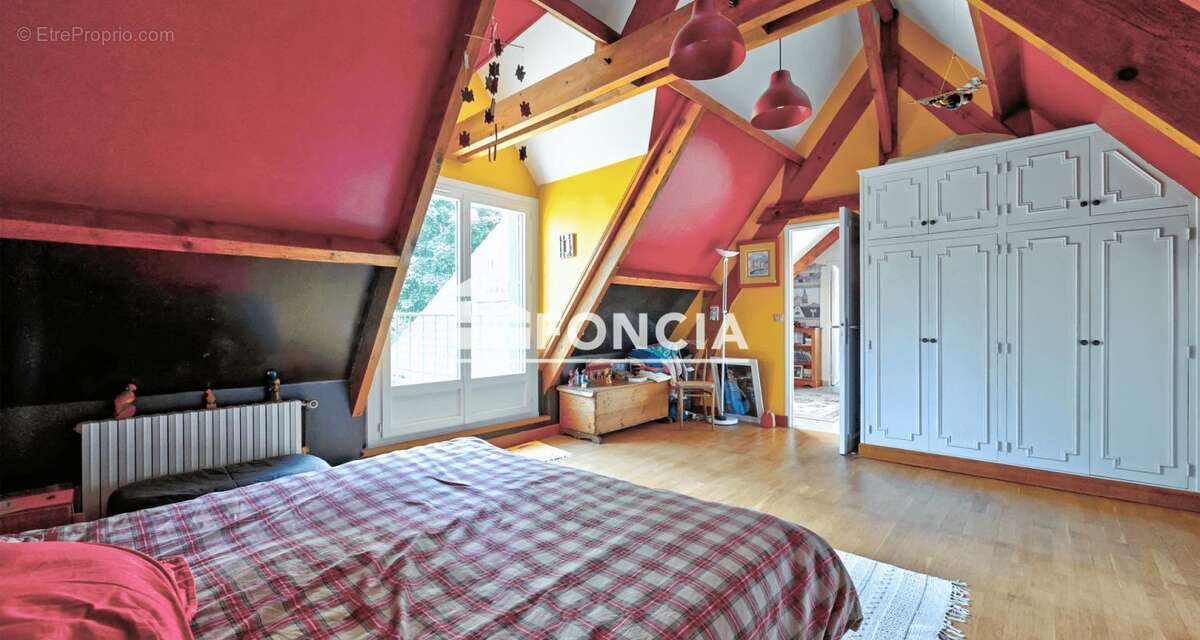 Maison à SAINT-LEGER-EN-YVELINES