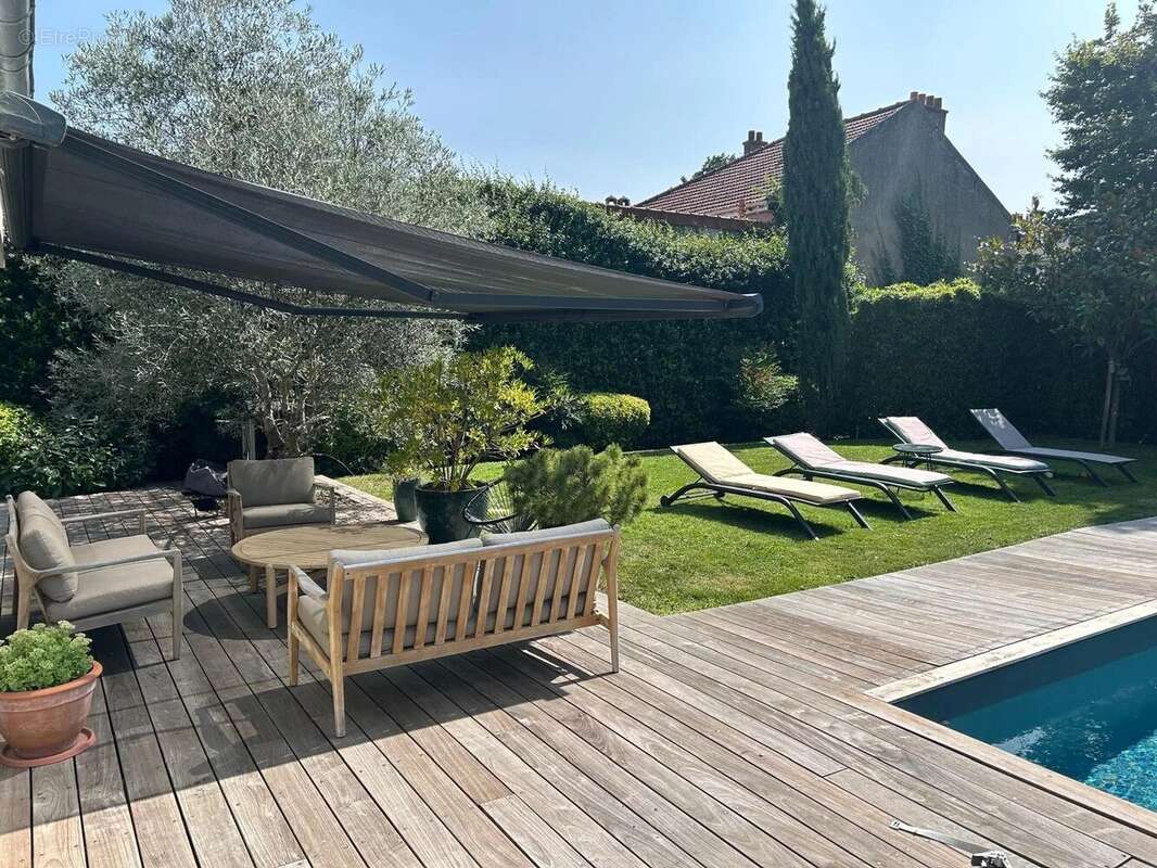 Maison à MONTMORENCY