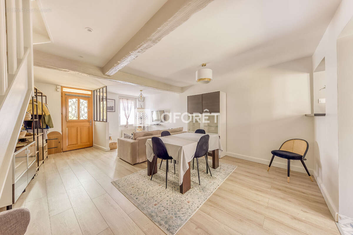 Maison à PONTAULT-COMBAULT