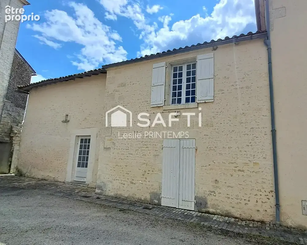 Photo 1 - Maison à BOUILLE-COURDAULT