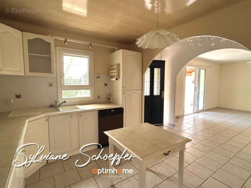 Maison à SAINT-PAUL-TROIS-CHATEAUX