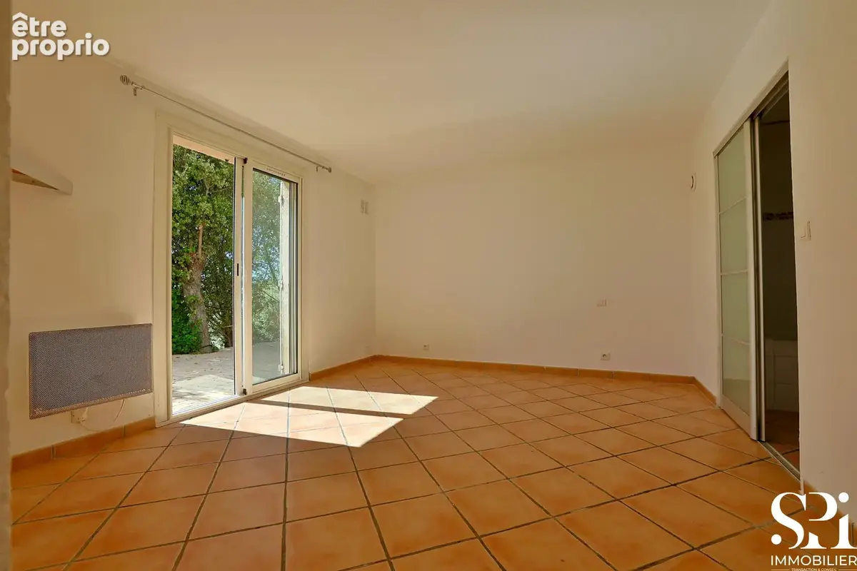 Vente maison Pierrefeu-du-Var (83)   Maison 195m2 au sol divisée 2 appartements   Terrain 1 740 m2 - photo 14