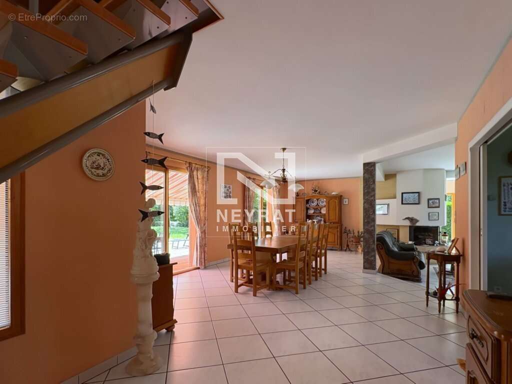 Maison à COUTERNON