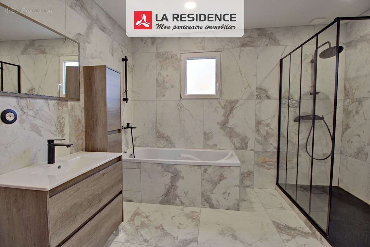 Maison à SAINT-MARCEL