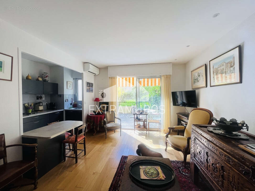 Appartement à LYON-6E