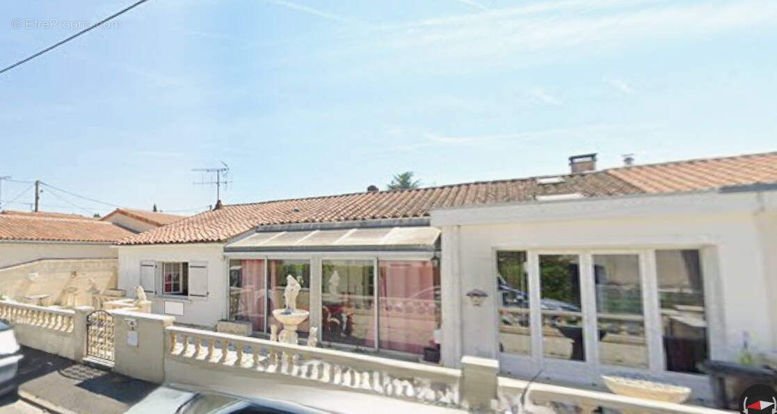 Maison à CHATEAUBERNARD